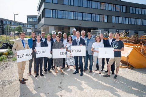 Groundbreaking Ceremony of the tz3 Technology Centre in Vienna's Seestadt Innovation Hub. Copyright: David Bohmann.